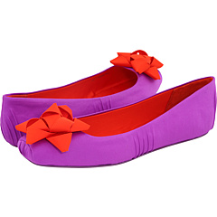 purple shoe